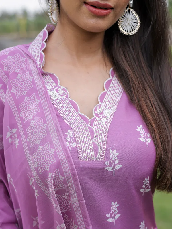 Purple_Rayon_Embroidered_Kurti_With_Pant_&_Dupatta_For_Women