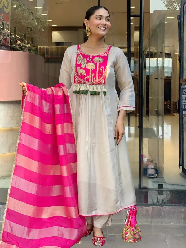 Pink_Silk_Embroidered_Kurti_With_Pant_&_Dupatta_For_Women