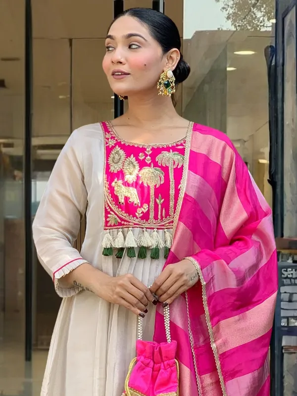 Pink_Silk_Embroidered_Kurti_With_Pant_&_Dupatta_For_Women
