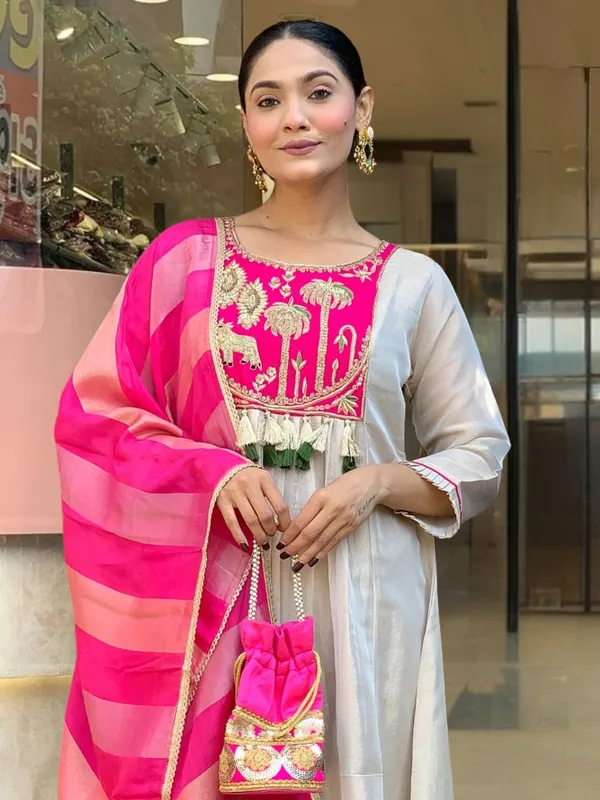 Pink_Silk_Embroidered_Kurti_With_Pant_&_Dupatta_For_Women