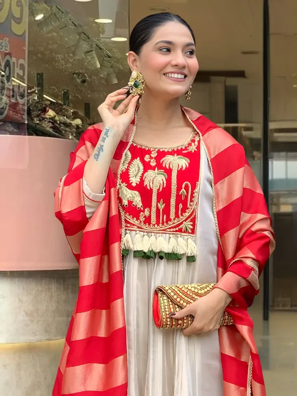 Red_Silk_Embroidered_Kurti_With_Pant_&_Dupatta_For_Women