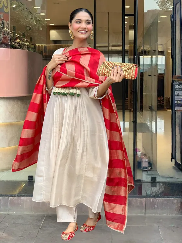 Red_Silk_Embroidered_Kurti_With_Pant_&_Dupatta_For_Women