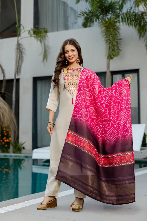 White_Viscose_Shimmer_Embroidered_Kurti_With_Pant_&_Dupatta_For_Women