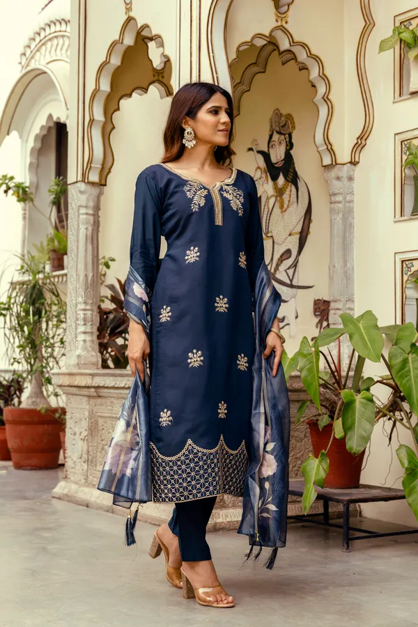 Blue_Viscose_Chanderi_Embroidered_Beads_Kurti_With_Pant_&_Dupatta_For_Women