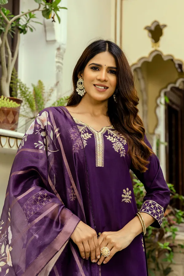 Wine_Viscose_Chanderi_Embroidered_Beads_Kurti_With_Pant_&_Dupatta_For_Women