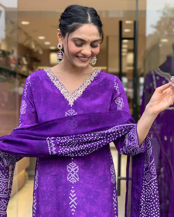 Purple_French_Crepe_Printed_&_V-Neck_Embroidery_Kurti_With_Pant_&_Dupatta_For_Women