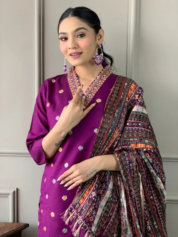 Purple_Viscose_Chinon_Embroidery_With_Digital_Printed_Kurti_With_Pant_&_Dupatta_For_Women