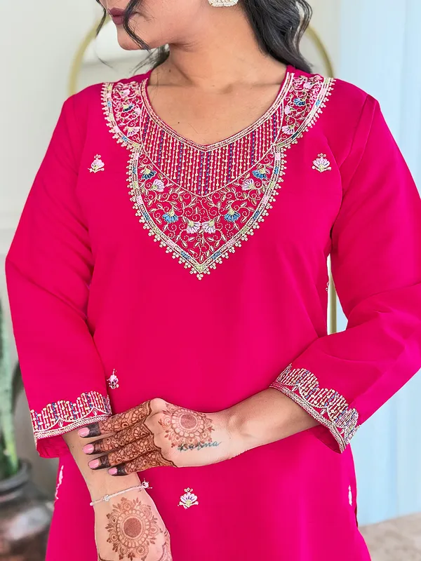 Pink_Viscose_Chanderi_Embroidery_Kurti_With_Pant_&_Dupatta_For_Women