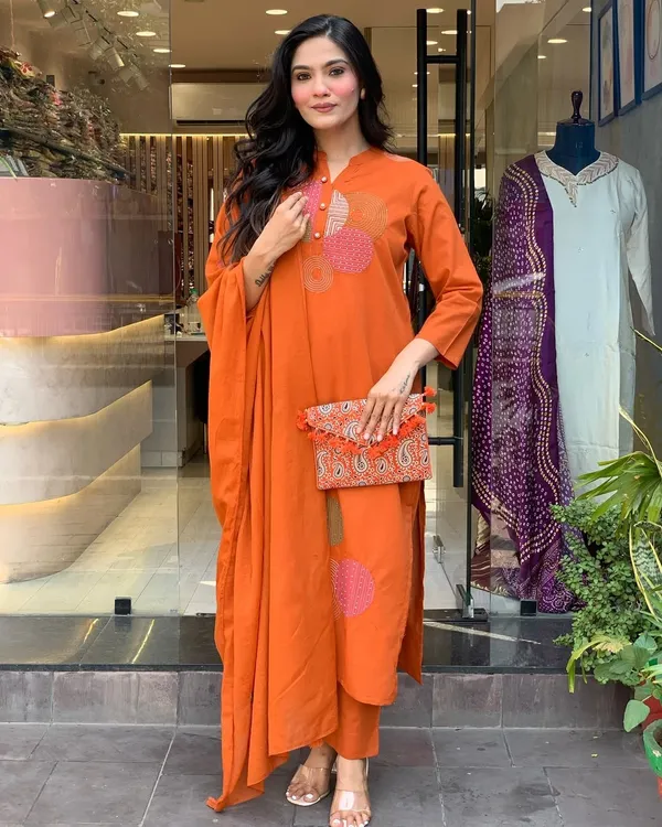 Orange_Rayon_Slub_Embroidery_Kurti_With_Pant_&_Dupatta_For_Women