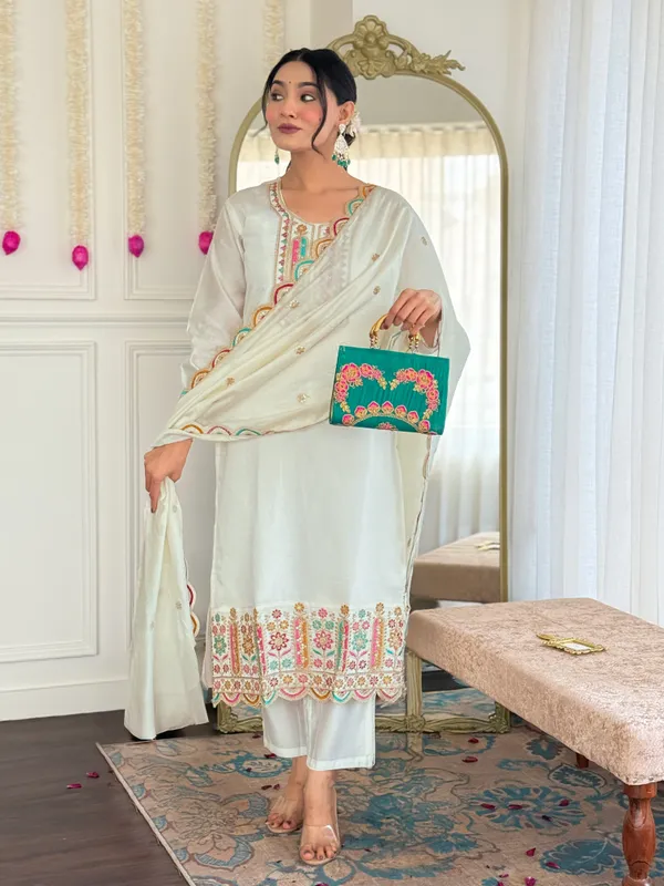 White_Viscose_Chanderi_Embroidery_Kurti_With_Pant_&_Dupatta_For_Women