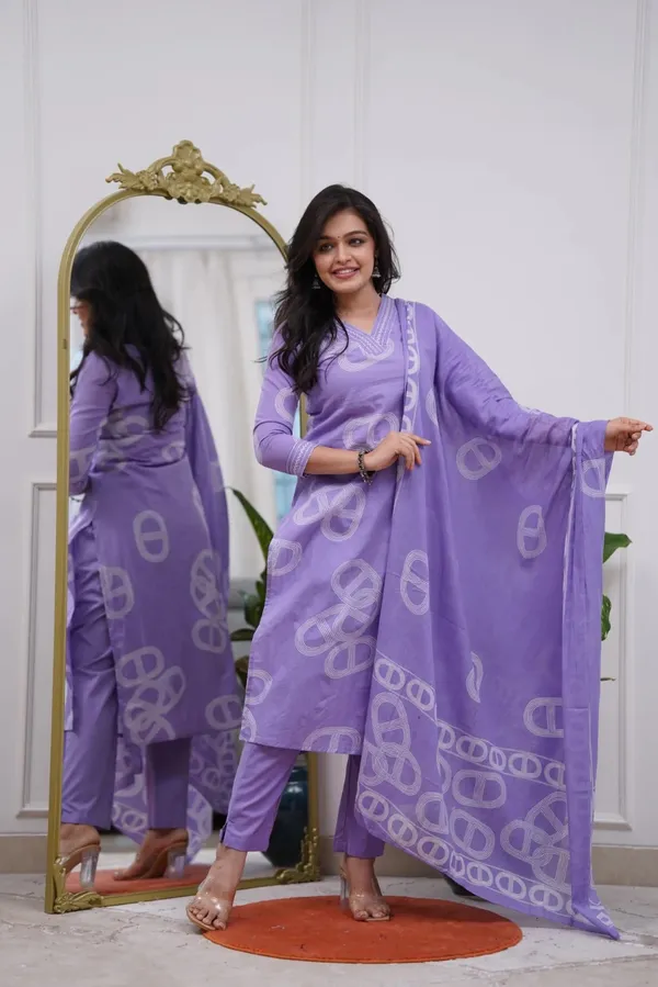 Purple_Chanderi_Silk_Embroidered_Kurti_With_Pant_&_Dupatta_For_Women
