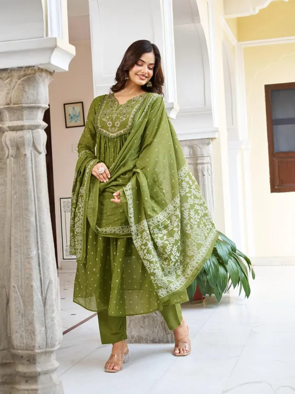Mehndi_Cotton_Embroidered_Kurti_With_Pant_&_Dupatta_For_Women