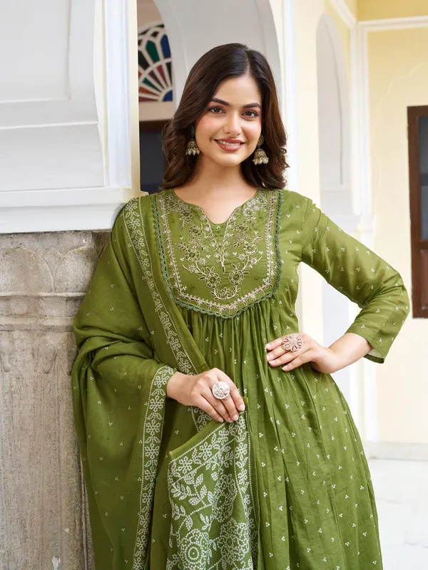 Mehndi_Cotton_Embroidered_Kurti_With_Pant_&_Dupatta_For_Women