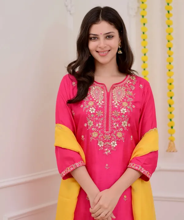 Pink_Chanderi_Embroidered_Kurti_With_Pant_&_Dupatta_For_Women