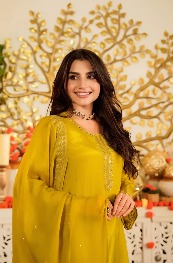 Yellow_Viscose_Satin_Embroidered_Kurti_With_Pant_&_Dupatta_For_Women