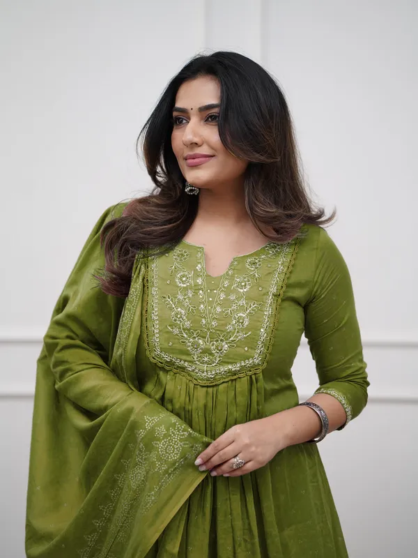 Mehndi_Cotton_Embroidered_Kurti_With_Pant_&_Dupatta_For_Women