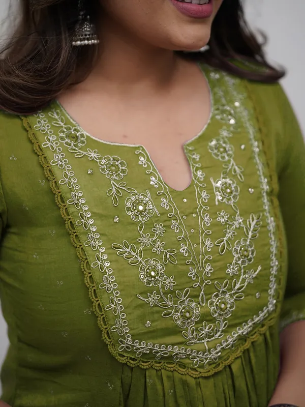 Mehndi_Cotton_Embroidered_Kurti_With_Pant_&_Dupatta_For_Women