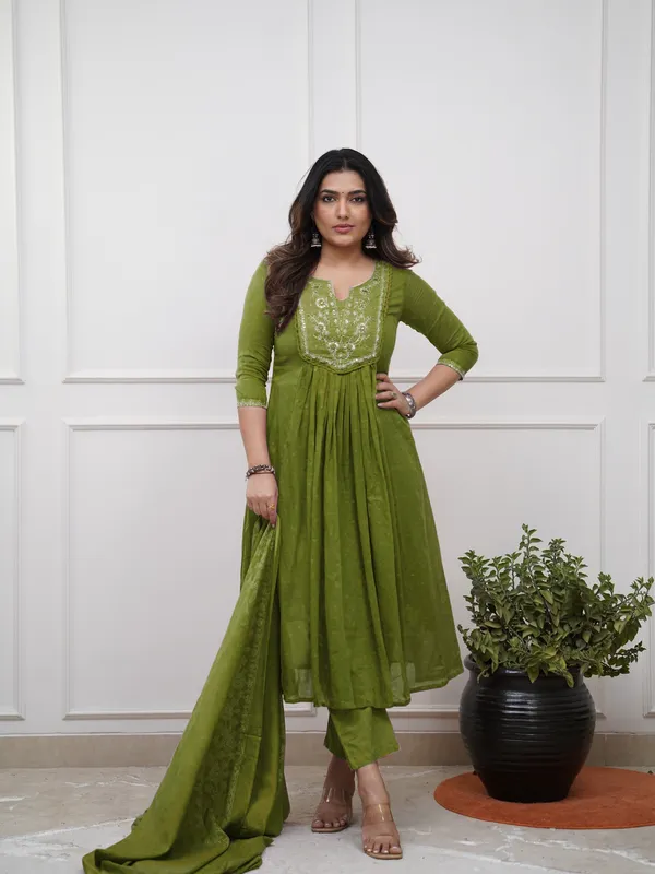Mehndi_Cotton_Embroidered_Kurti_With_Pant_&_Dupatta_For_Women