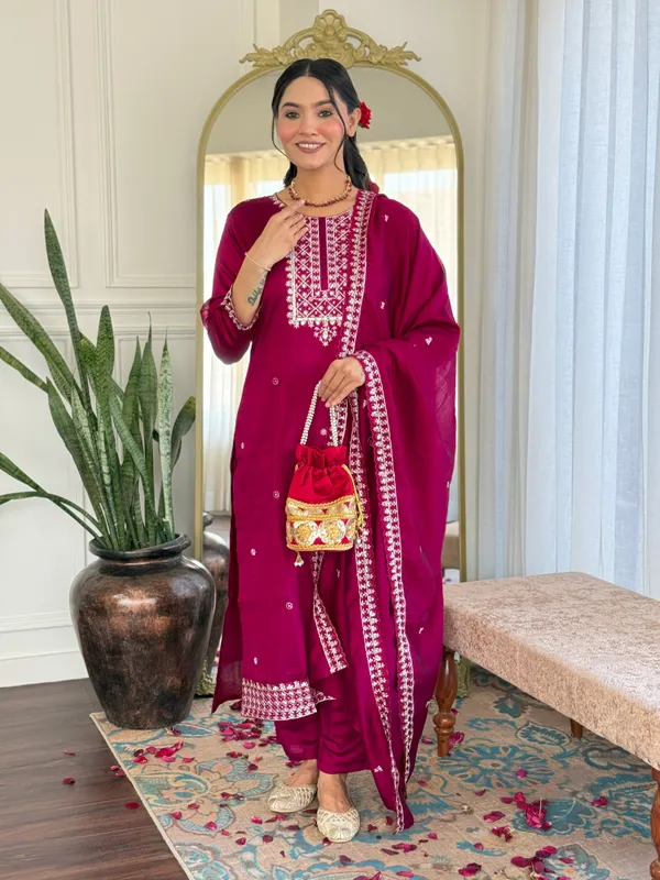 Maroon_Cp_Vichitra_Embroidery_Kurti_With_Pant_&_Dupatta_For_Women