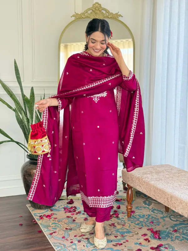Maroon_Cp_Vichitra_Embroidery_Kurti_With_Pant_&_Dupatta_For_Women