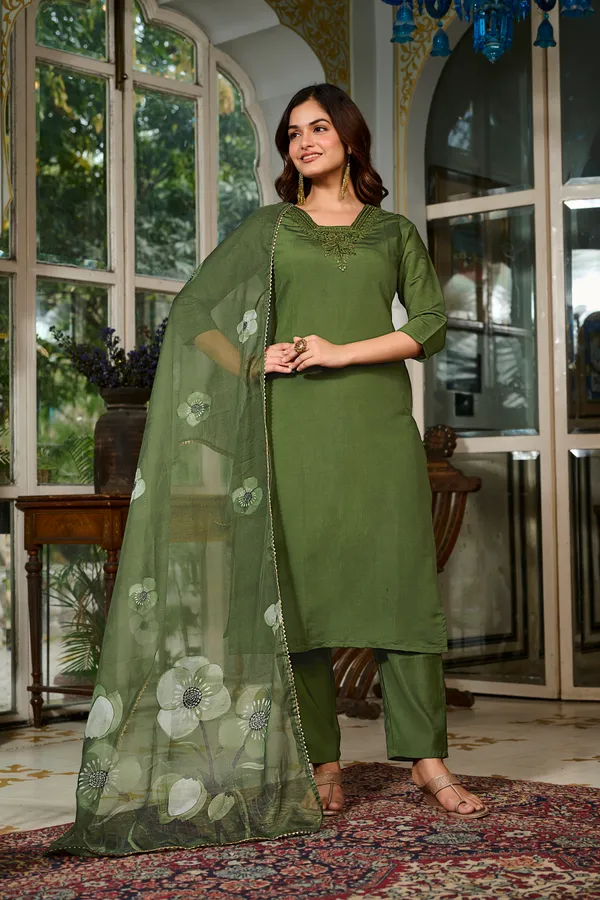 Mehndi_Viscose_Chanderi_Embroidered_Kurti_With_Pant_&_Dupatta_For_Women