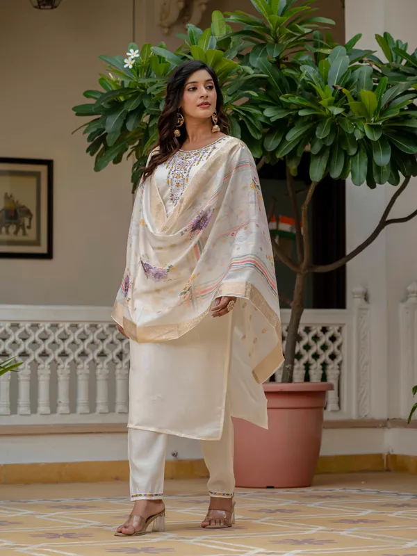 White_Roman_Silk_With_Cotton_Lining_Embroidery_Kurti_With_Pant_&_Dupatta_For_Women