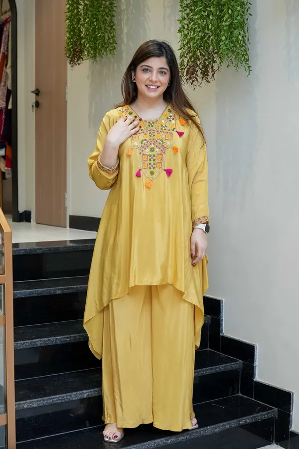 Yellow_French_Crepe_Embroidery_Kurti_With_Pant_For_Women