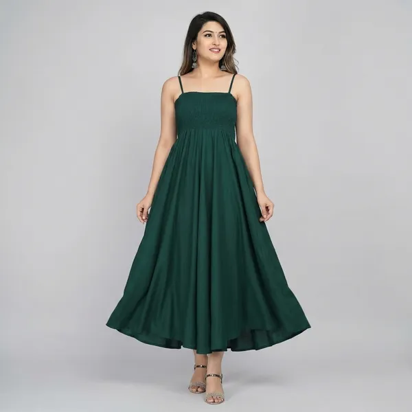 Green_70%_Silk_And_30%_Rayon_Gown_For_Women