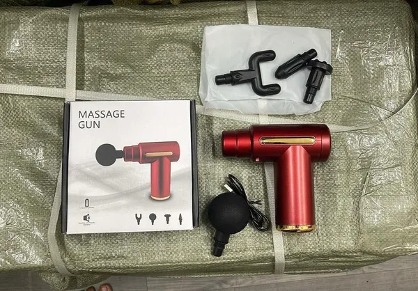 Rechargeable_Percussion_Massage_Gun_With_Multiple_Attachment_Heads