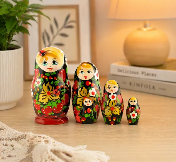 Multicolour_Hand_Painted_Wooden_Traditional_Russian_Matryoshka_Nesting_Dolls_Set_Of_5
