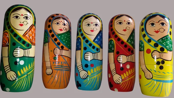 Multicolour_Hand_Painted_Wooden_Indian_Matryoshka_Nesting_Dolls_Set_Of_5_in_1_Set
