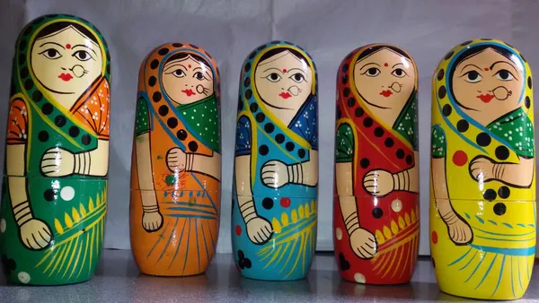 Multicolour_Hand_Painted_Wooden_Indian_Matryoshka_Nesting_Dolls_Set_Of_5_in_1_Set