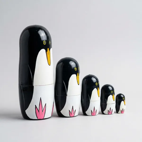 Black_And_White_Hand_Painted_Penguin_Nesting_Dolls_Set_Of_5
