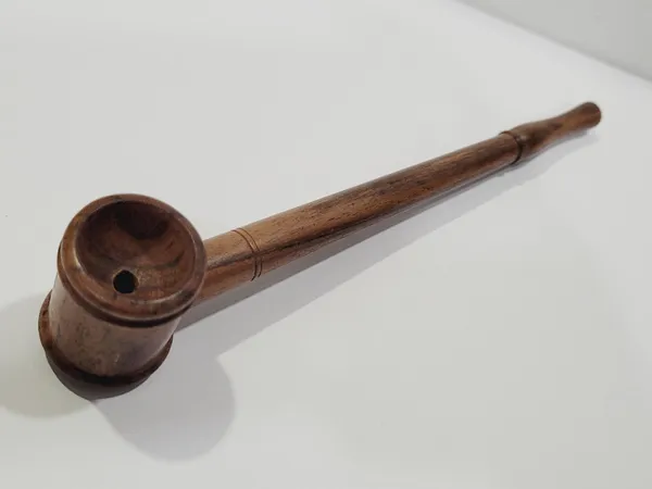 Brown_Wooden_craft__Pipe_6_Inch_|_Handmade_Thin_Handle_decor_Pipe__|_Vintage_Style_craft_decor_Accessory