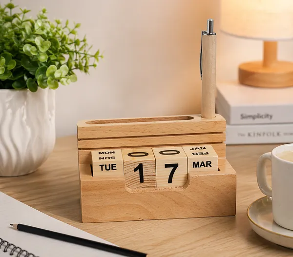 Wooden_Pen_Stand_With_Pen