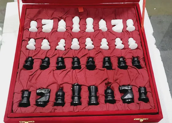 White_And_Black_Classic_Marble_Chess_Board_Game_Set