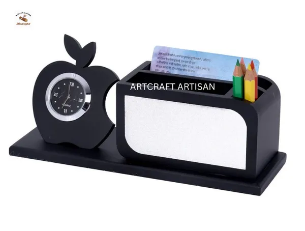 Wooden_Pen_Stand_With_Watch