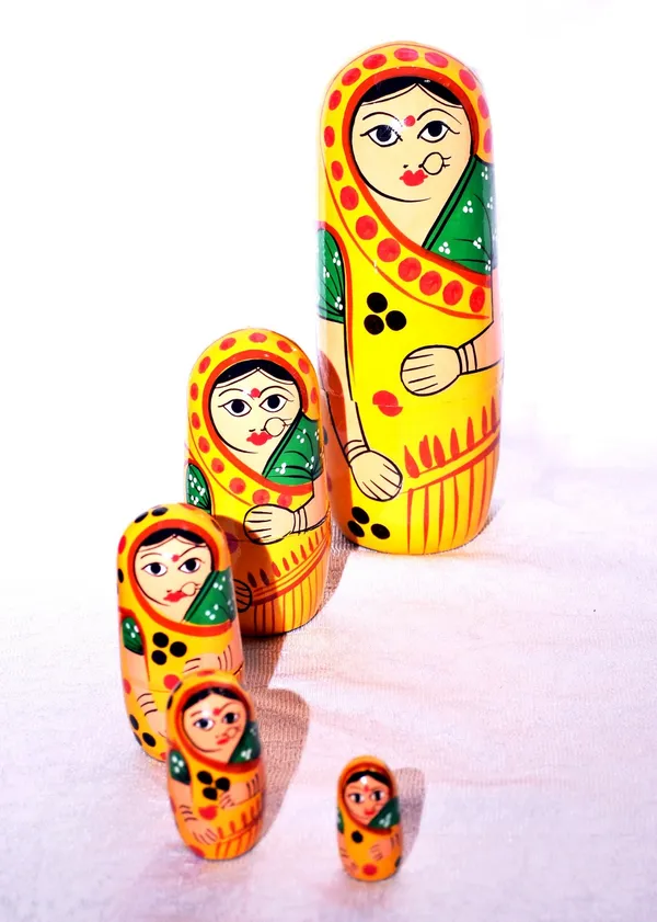 Multicolour_Hand_Painted_Wooden_Traditional_Russian_Matryoshka_Nesting_Dolls_Set_Of_5