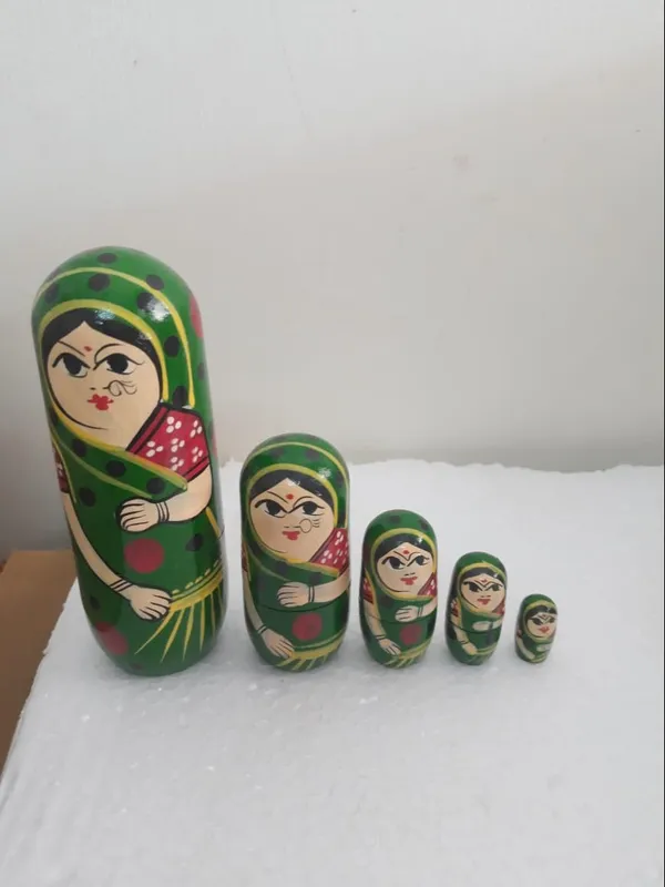 Wooden_Green_Painted_Indian_Lady_Doll