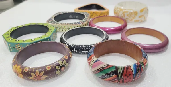 Wooden_hand-painted_Bangle