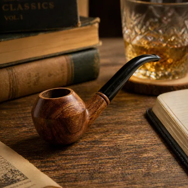 Brown_Wooden__Décor_Pipe_With_Curved_Stem