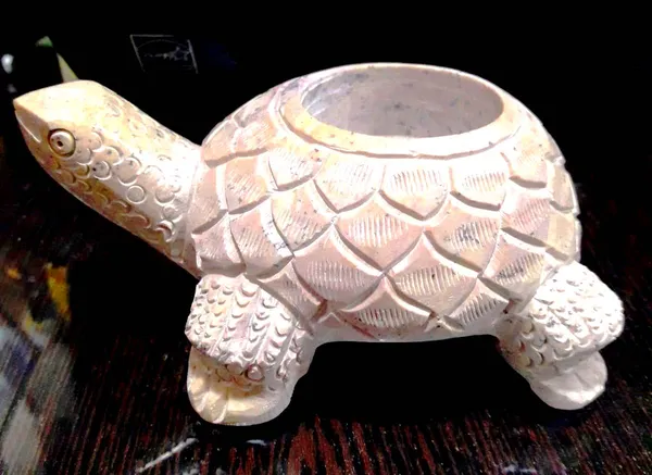 Stone_Solid_Tortoise_Candle_holder