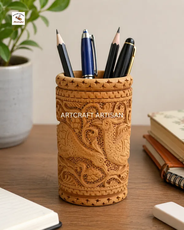 Wooden_Pen_Stand