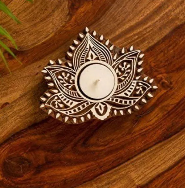 wooden_candle_holder