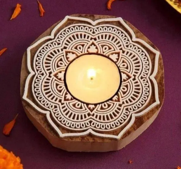 wooden_candle_holder