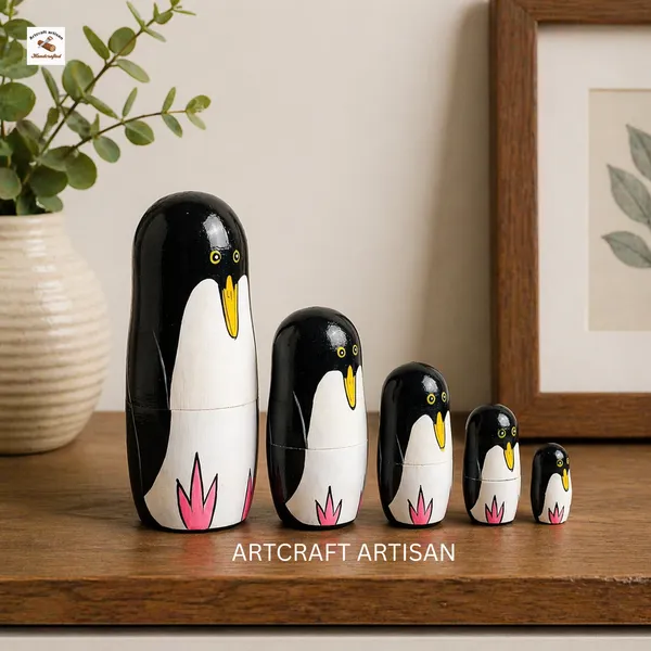Black_And_White_Hand_Painted_Penguin_Nesting_Dolls_Set_Of_5