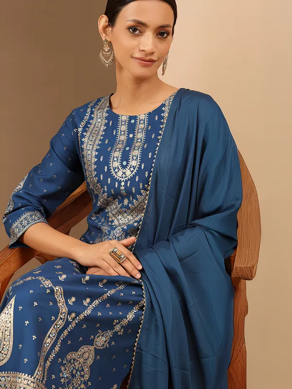 Blue_Silk_Blend_Ethnic_Gold_Printed_Straight_Kurta_Set_For_Women