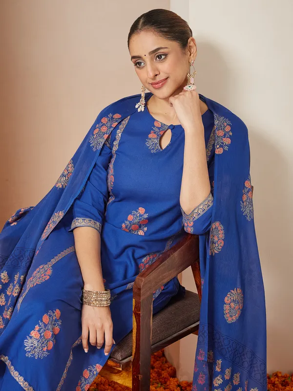 Blue_Viscose_Rayon_Viscose_Rayon_Kurti_Pant_Dupatta_Set_For_Women
