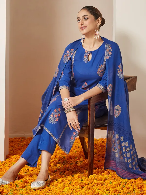 Blue_Viscose_Rayon_Viscose_Rayon_Kurti_Pant_Dupatta_Set_For_Women