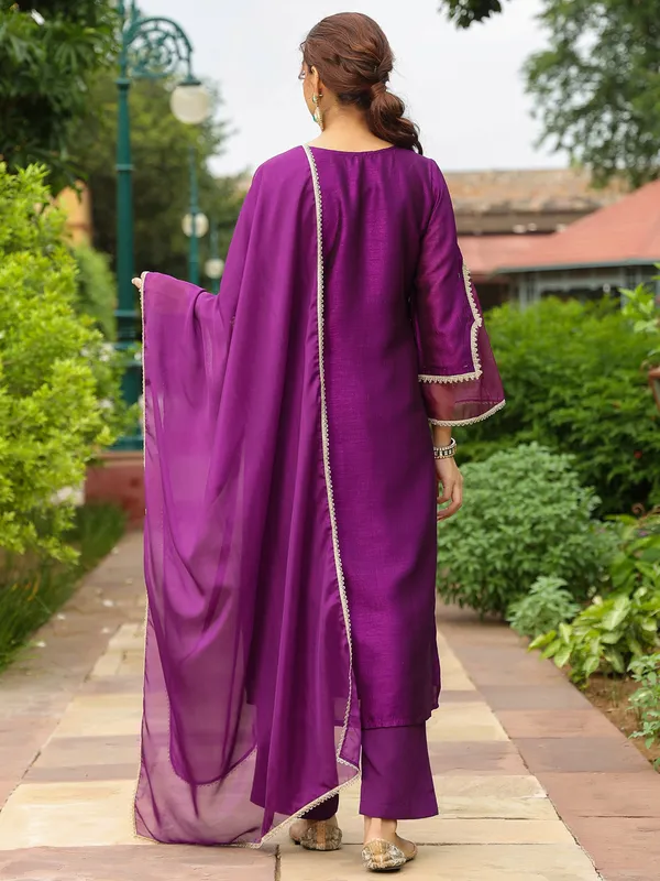 Purple_Cotton_Blend_Floral_Embroidered_Regular_Sequinned_Kurta_With_Trousers_&_With_Dupatta_For_Women